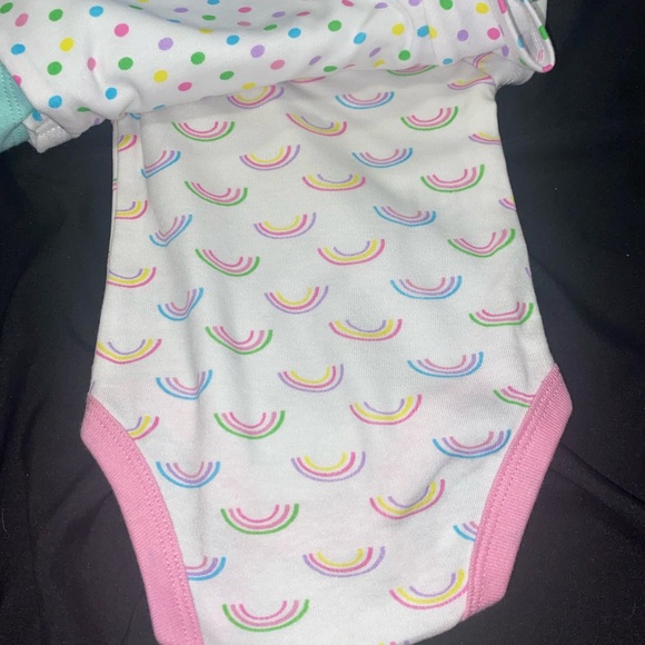 Onesie set, 3 pieces, girls onesie new with tag, original packaging. - Picture 4 of 9